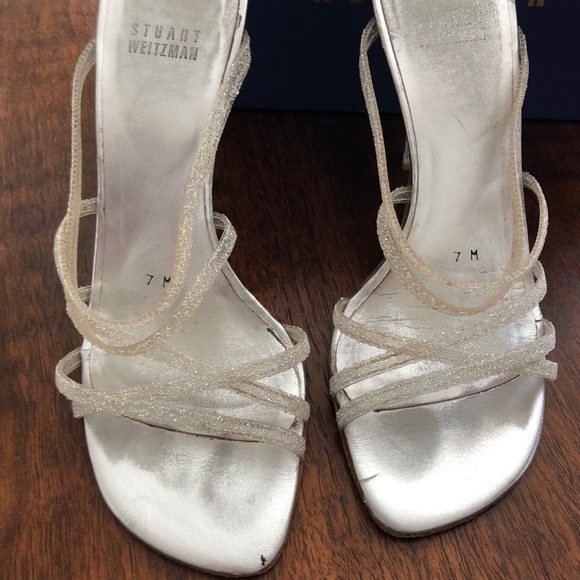 Stuart Weitzman Simple Simon Heels in a size 7 - Picture 4 of 4